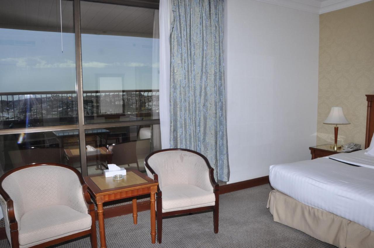 Le Meridien Al Hada Bagian luar foto