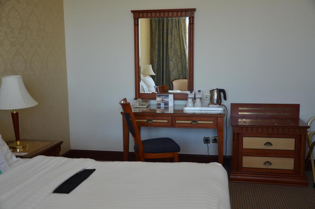 Le Meridien Al Hada Bagian luar foto