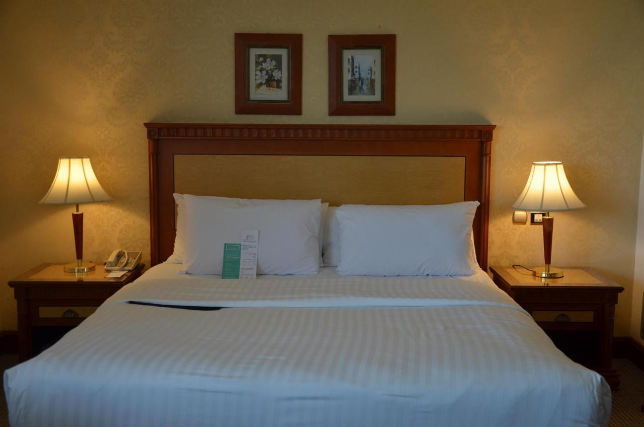 Le Meridien Al Hada Bagian luar foto