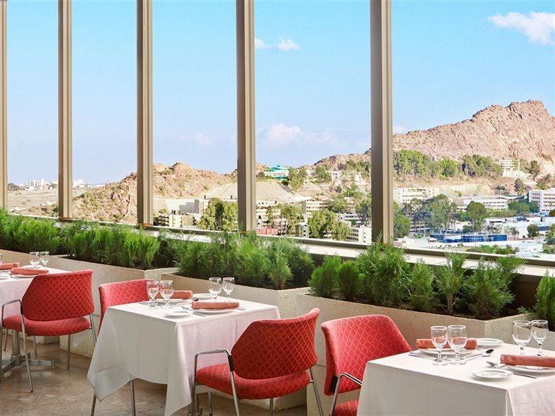 Le Meridien Al Hada Bagian luar foto