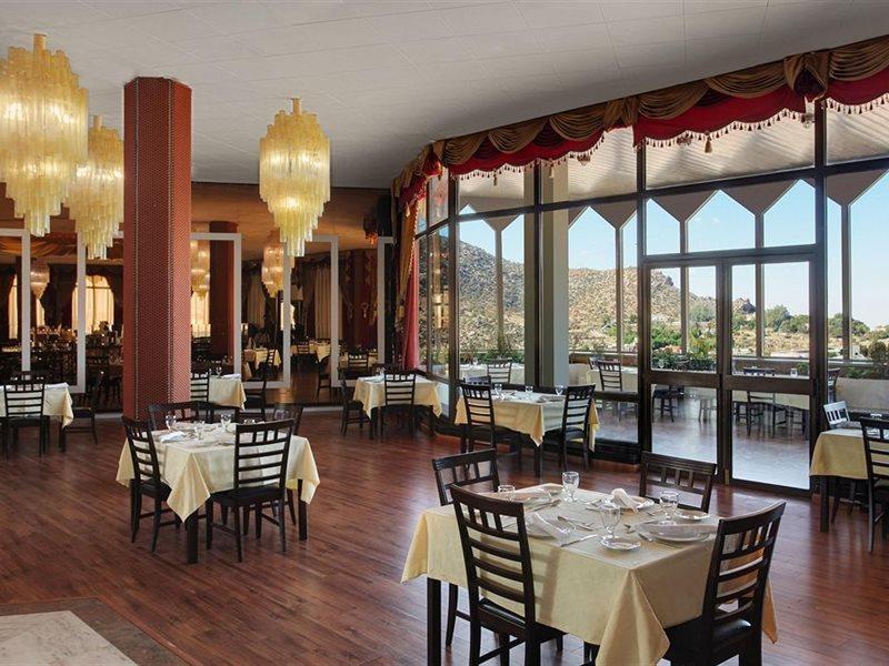 Le Meridien Al Hada Bagian luar foto
